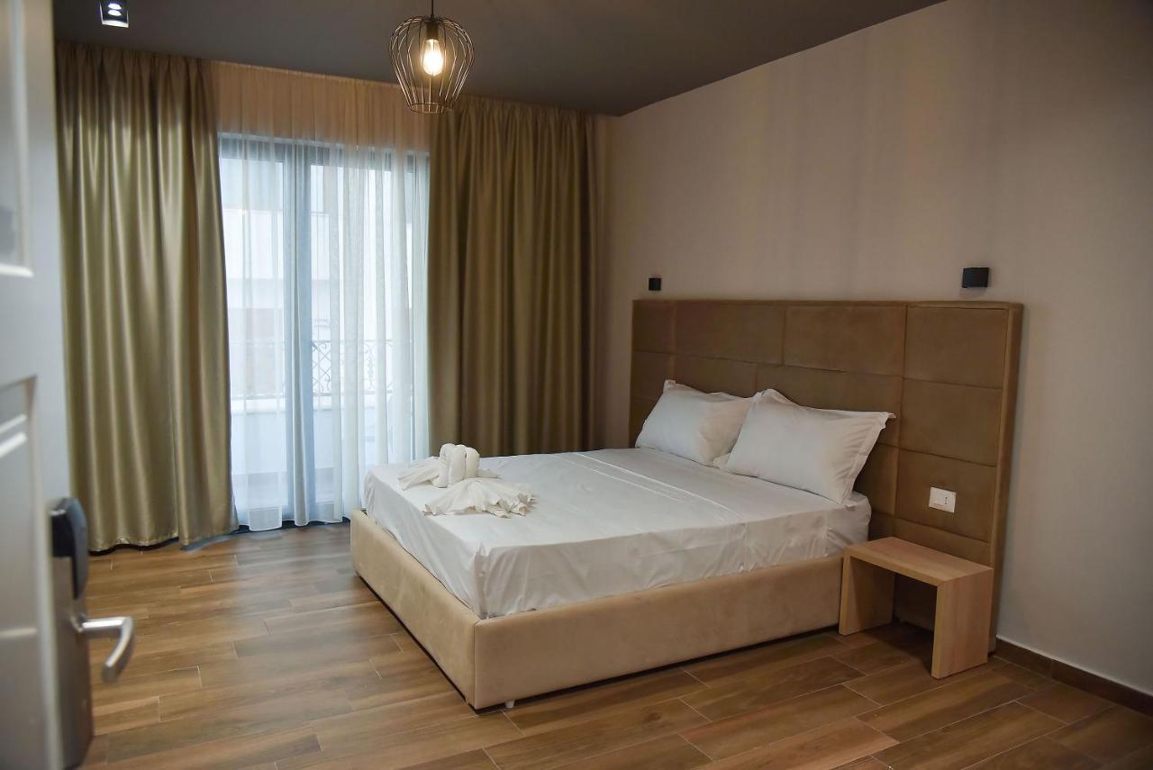 Hotel Lubjana Дуррес Екстер'єр фото