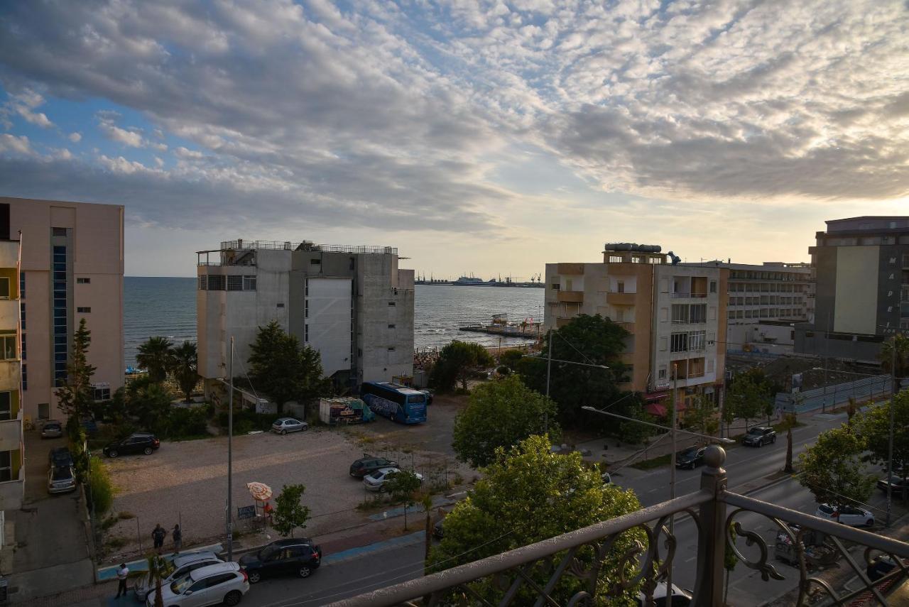 Hotel Lubjana Дуррес Екстер'єр фото