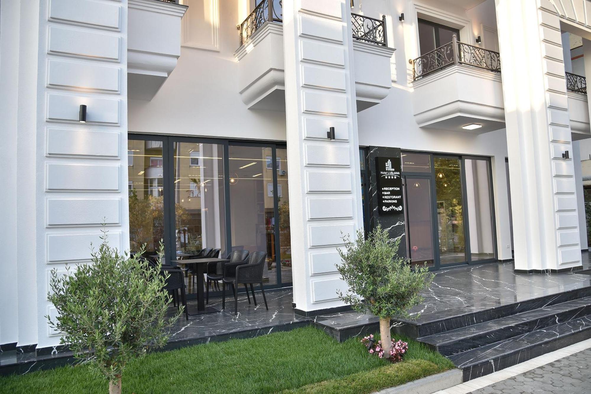 Hotel Lubjana Дуррес Екстер'єр фото