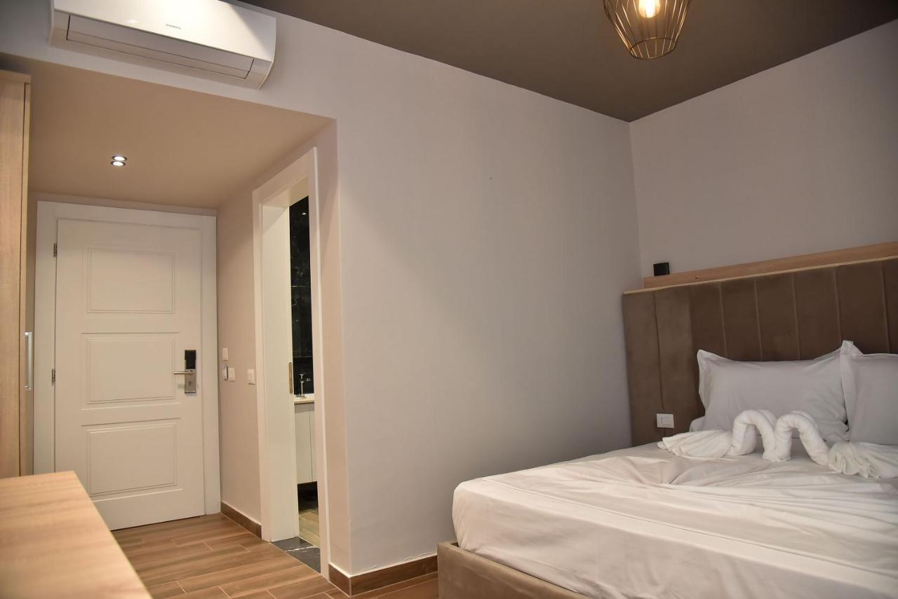 Hotel Lubjana Дуррес Екстер'єр фото