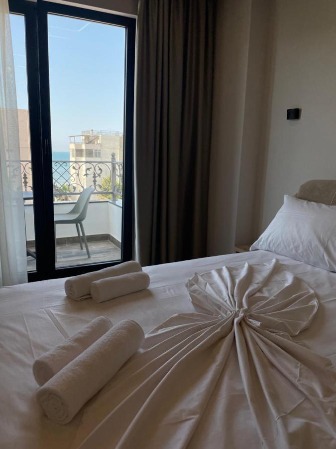 Hotel Lubjana Дуррес Екстер'єр фото